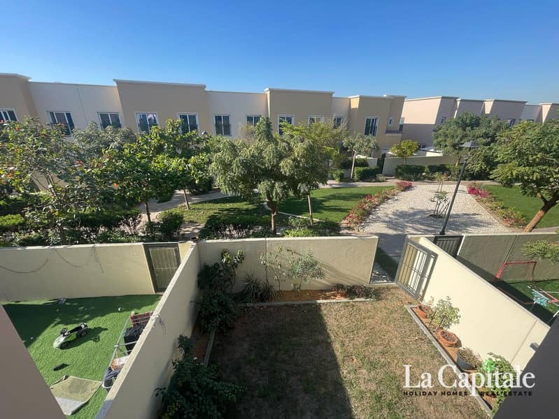 Modern 3BR+Maid | Close to Pool and Park Modern 3BR+Maid | Close to Pool and Park