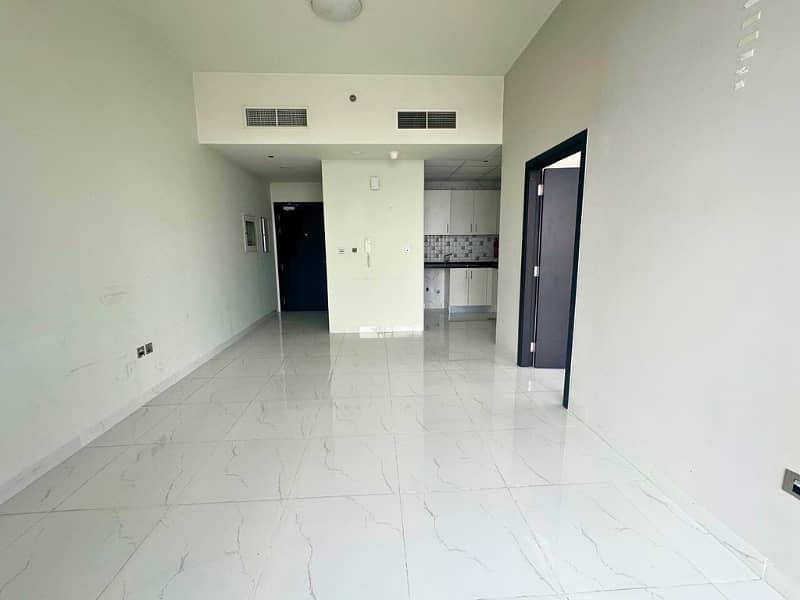 With Balcony | Chiller Included l Middle floor With Balcony | Chiller Included l Middle floor