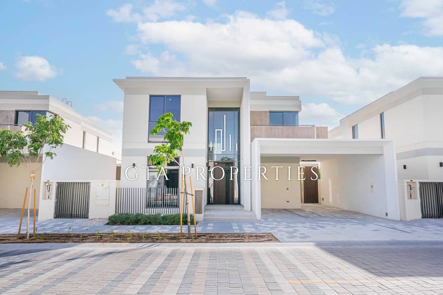 LARGEST PLOT | GREEN BELT | GARDEN SUITE