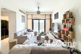 High Floor | Semi-Closed Kitchen | Bright Unit