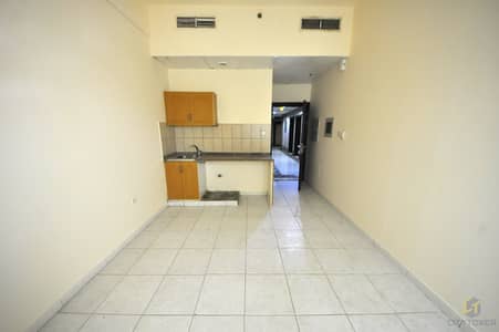 Studio for Rent in Deira, Dubai - _DSC0088. JPG
