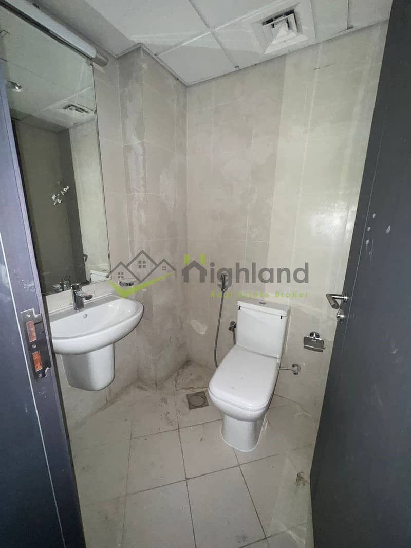 3 8cbd17a6-6110-44b3-a089-e70c30db8d59. jpg
