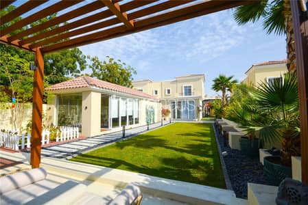4 Bedroom Villa for Sale in The Lakes, Dubai - View this weekend! Unique Property | VOT