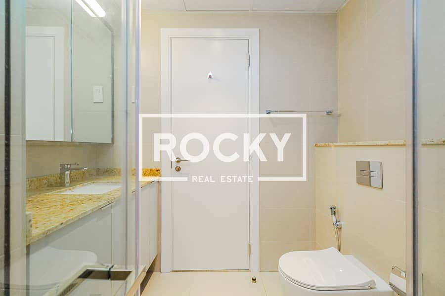19 JVC - 007 Buidling - Residence-7589. jpg