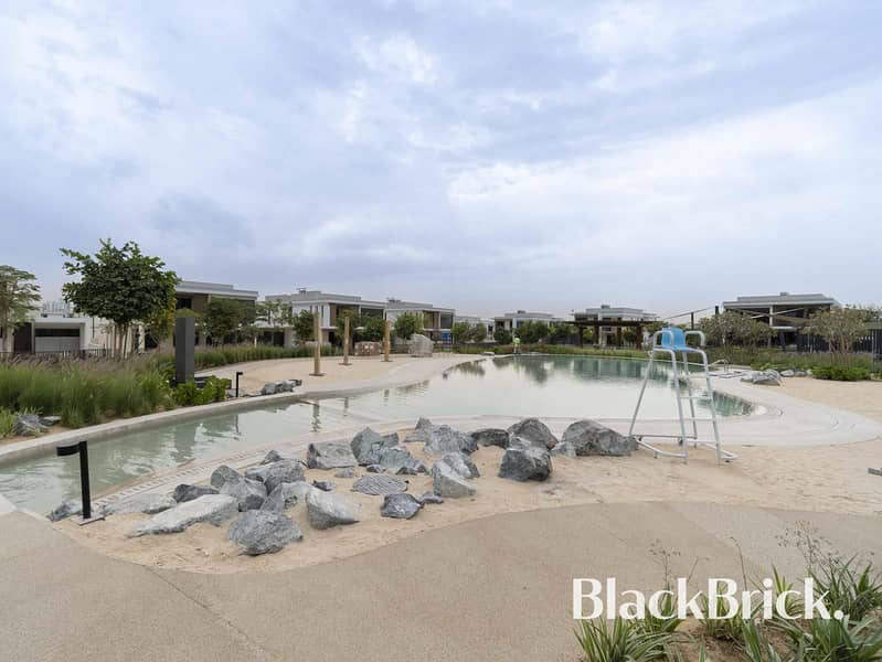 Spacious, Upgraded and Extended | Ready Now Spacious, Upgraded and Extended | Ready Now