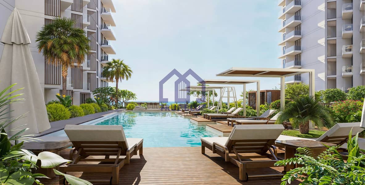 25 Outdoor Swimming Pool. jpg