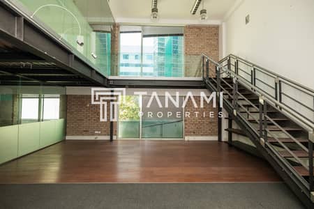 Office for Rent in Dubai Media City, Dubai - DDA License | Renovated | Ready to Move
