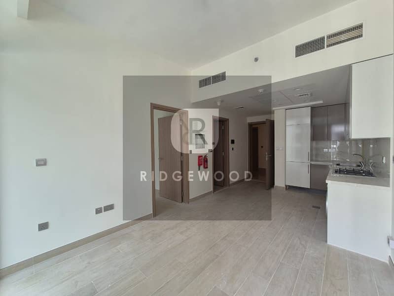 8 RIDGEWOOD REAL ESTATE 007 (11). jpg