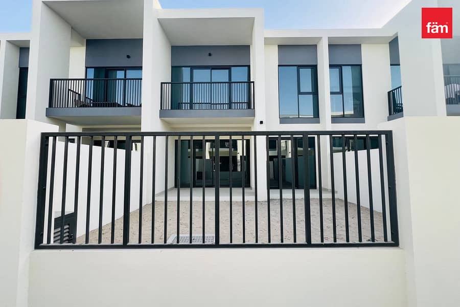 Таунхаус в Таун Сквер,Шамс Таунхаусы, 3 cпальни, 165000 AED - 11693392 Таунхаус в Таун Сквер,Шамс Таунхаусы, 3 cпальни, 165000 AED - 11693392