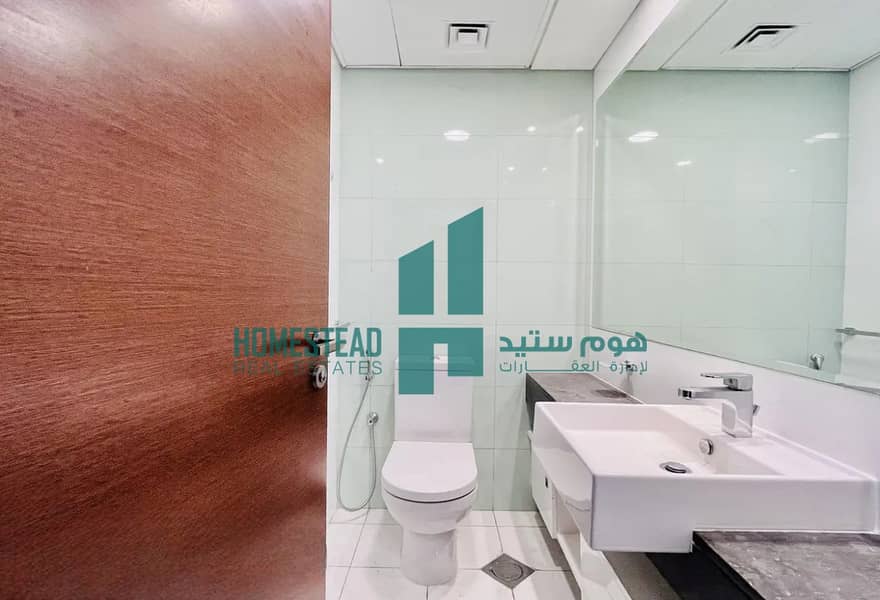 15 13974198-245c0o-Photoroom. png