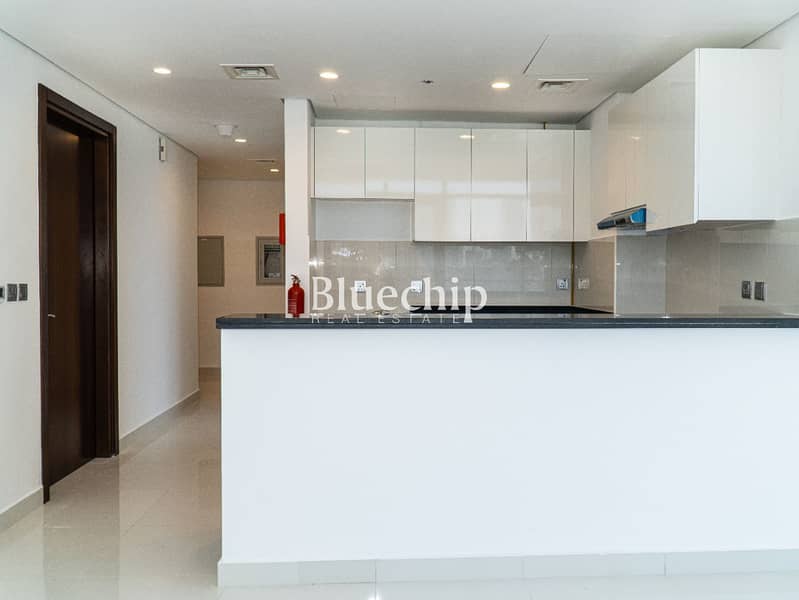 Next to Bus Stop | Unfurnished | Spacious Layout Next to Bus Stop | Unfurnished | Spacious Layout