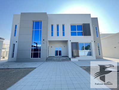 Well Maintained | 5BR Gorgeous Villa | Huge Garden