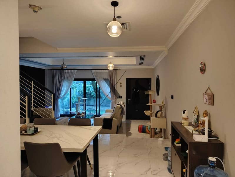 位于朱美拉环形村(JVC),JVC第10区,滨江庄园D座 4 卧室的别墅 212000 AED - 11693468 位于朱美拉环形村(JVC),JVC第10区,滨江庄园D座 4 卧室的别墅 212000 AED - 11693468