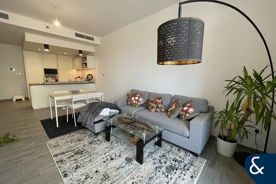2 Beds | Vacant | Corner Unit & Pool View 2 Beds | Vacant | Corner Unit & Pool View