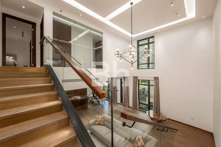 2 Bedroom Apartment for Sale in Downtown Dubai, Dubai - Fully Upgraded and Furnished | Double-Height Ceilings | Vacant