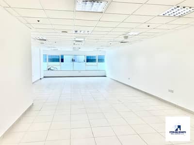 مکتب  للايجار في الكرامة، دبي - office image. jpg