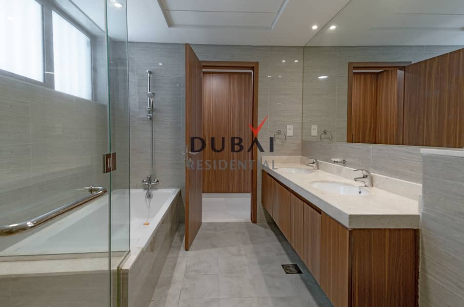 9 B3-washroom3. jpg