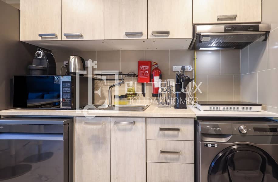 7 kitchen 2-min. jpg