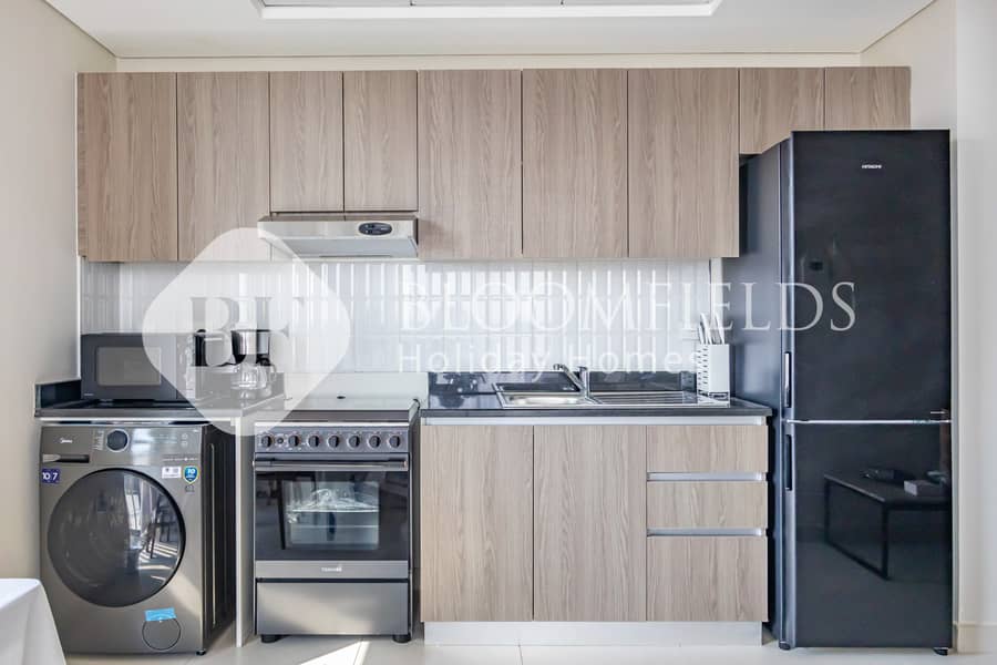 6 Kitchen 2. jpg