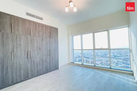 2 Bedroom Apartment for Sale in Dubai Science Park, Dubai - Vacant | High Floor | Burj Arab View | Maid Room