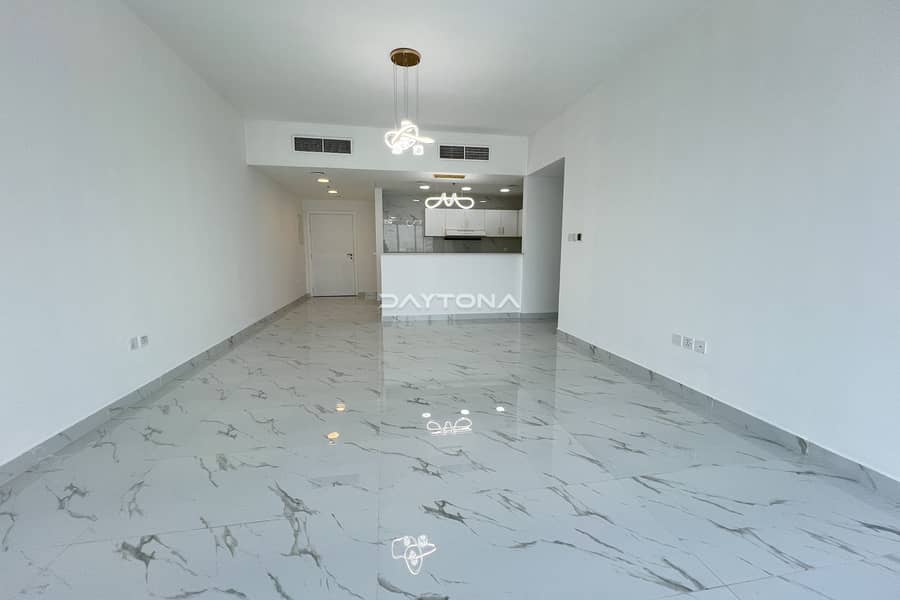 Квартира в Комплекс Дубай Резиденс,Скайкортс Тауэрс, 2 cпальни, 82000 AED - 11702260 Квартира в Комплекс Дубай Резиденс,Скайкортс Тауэрс, 2 cпальни, 82000 AED - 11702260