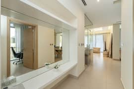 Contemporary Villa | Vacant | Multiple Cheques