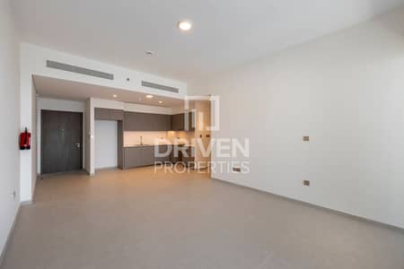 2 Bedroom Flat for Rent in Downtown Dubai, Dubai - Luxurious Apartment in Downtown | Sea View