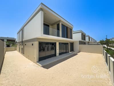 4 Bedroom Villa for Rent in Tilal Al Ghaf, Dubai - OPEN KITCHEN | INTERNAL 4 BED | READY TO OCCUPY