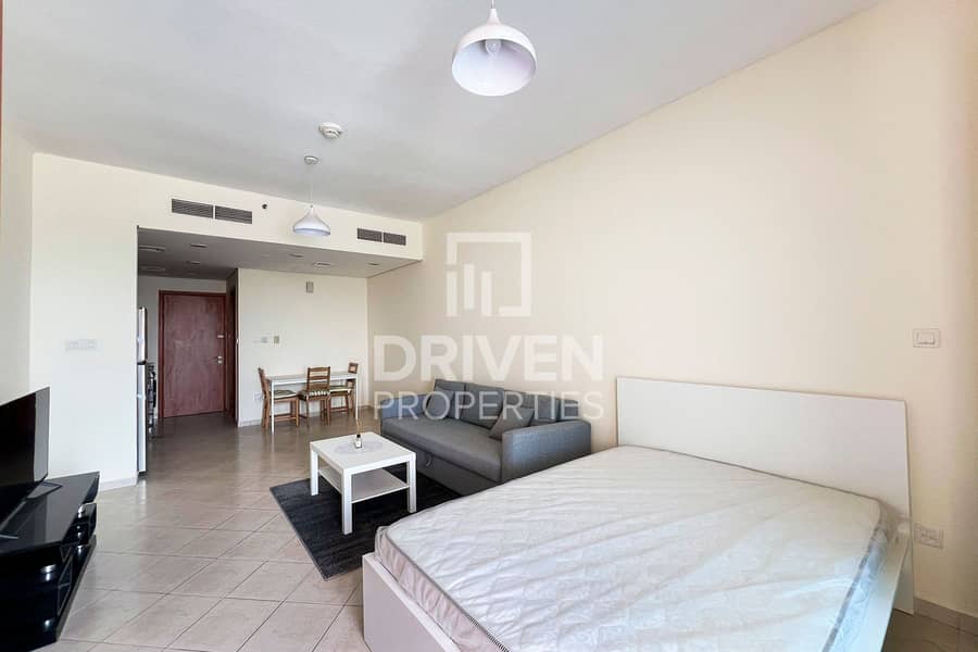 High Floor | Skyline View | Fully Furnished High Floor | Skyline View | Fully Furnished