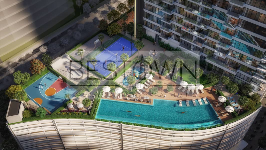 6 UH  by Ellington - outdoor amenities. jpg