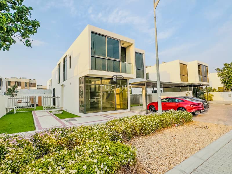 位于达马克山庄2号(达马克阿克雅),桧木住宅区 6 卧室的别墅 240000 AED - 11703754 位于达马克山庄2号(达马克阿克雅),桧木住宅区 6 卧室的别墅 240000 AED - 11703754