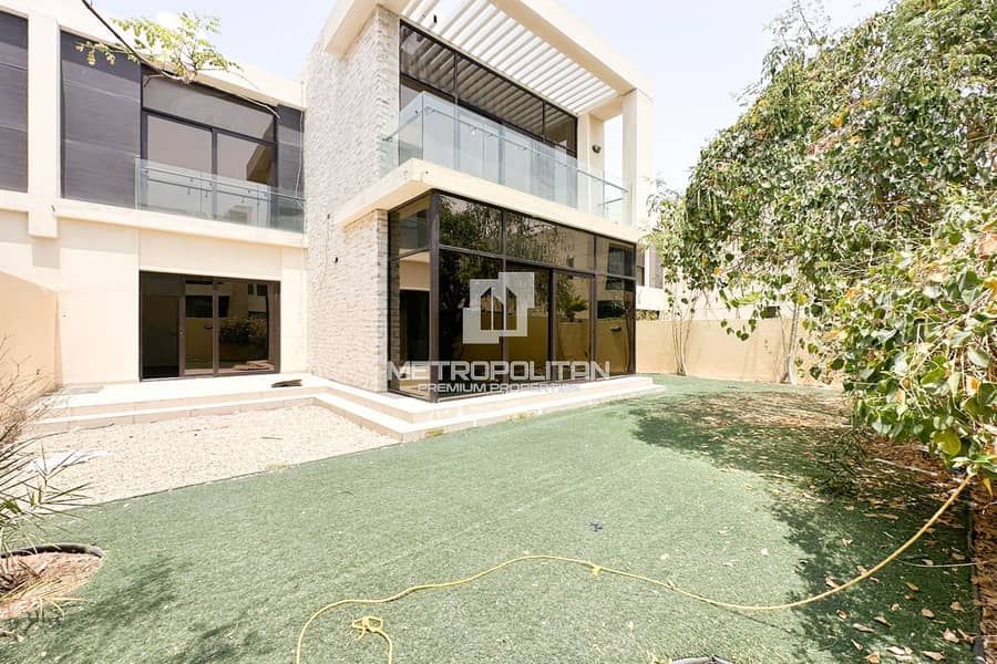 位于达马克山庄,布鲁克菲尔德住宅区 5 卧室的别墅 5599000 AED - 11702074 位于达马克山庄,布鲁克菲尔德住宅区 5 卧室的别墅 5599000 AED - 11702074