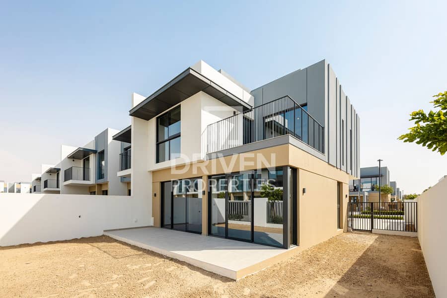位于山谷小区,伊甸园 4 卧室的联排别墅 3700000 AED - 11702820 位于山谷小区,伊甸园 4 卧室的联排别墅 3700000 AED - 11702820