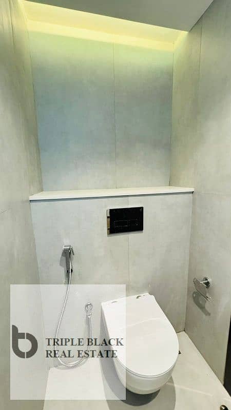 10 PIC3. jpg