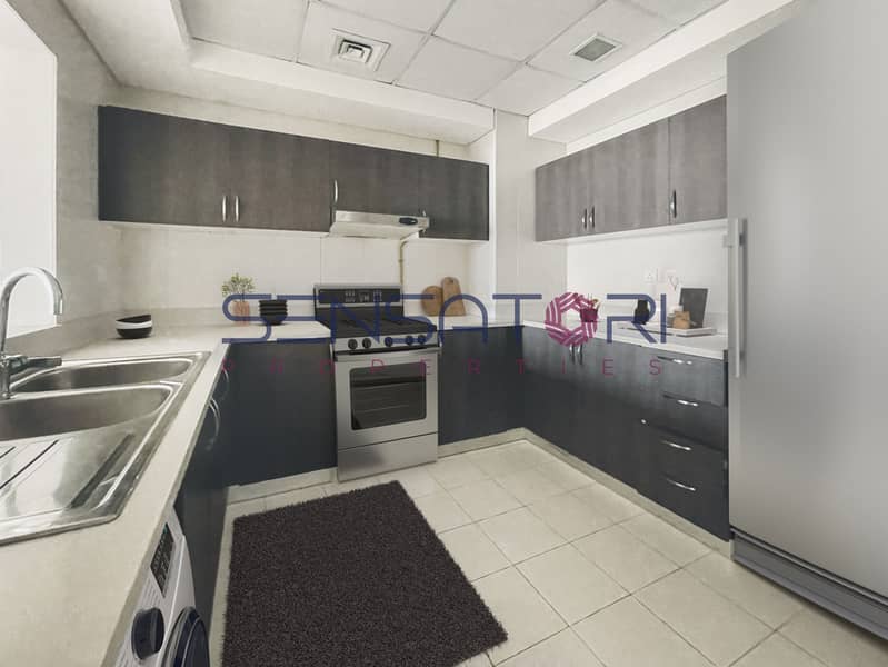 6 Kitchen 1. jpg