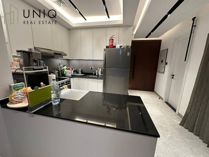 6 Kitchen. jpeg