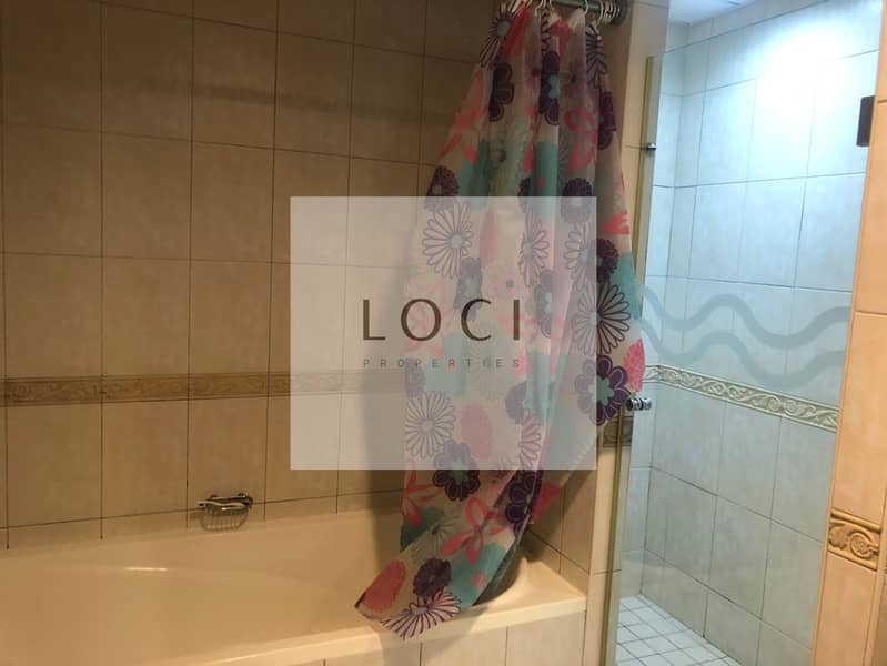 16 master shower. jpg