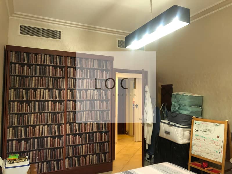 19 room 3 cabinet. jpg