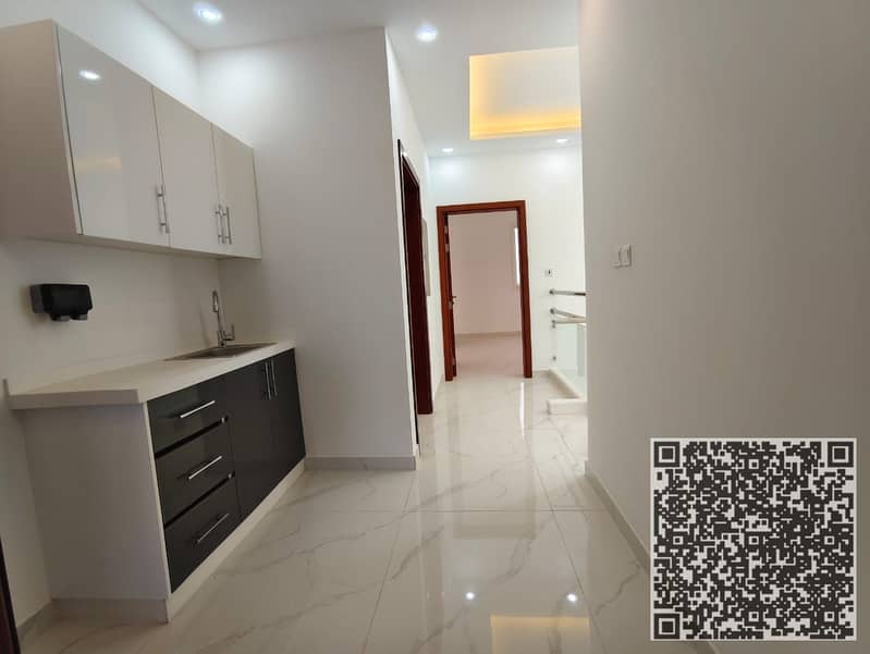 12 dab43fa1-ff18-4d3e-8633-37a111b888dc. jpg