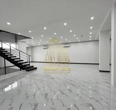 Shop for Rent in Al Karama, Dubai - 66. jpg