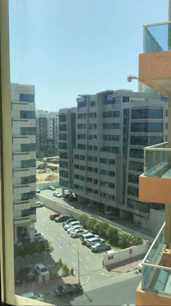 DEAL OF THE DAY!! Spacious.. Studio for rent in University View Rent 31000/4 DEAL OF THE DAY!! Spacious.. Studio for rent in University View Rent 31000/4