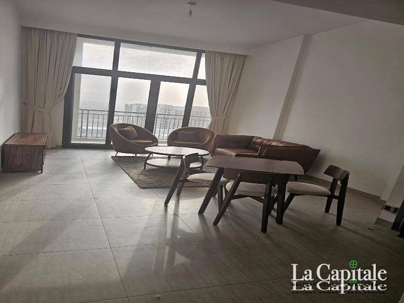 Fully Furnished Apartment located in Town Square