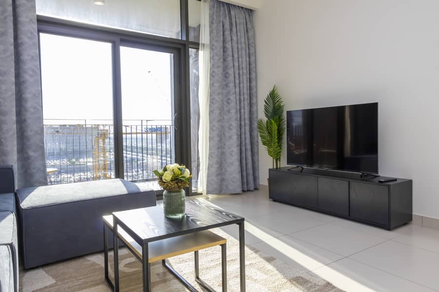 2 Livingroom (2) (2). JPG