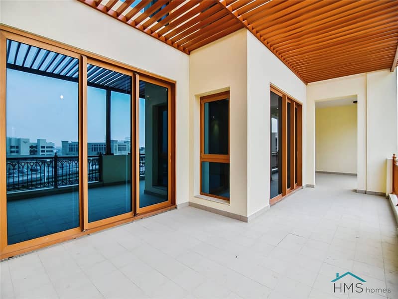 Extended Terrace | Rented | Sea & Pool View Extended Terrace | Rented | Sea & Pool View