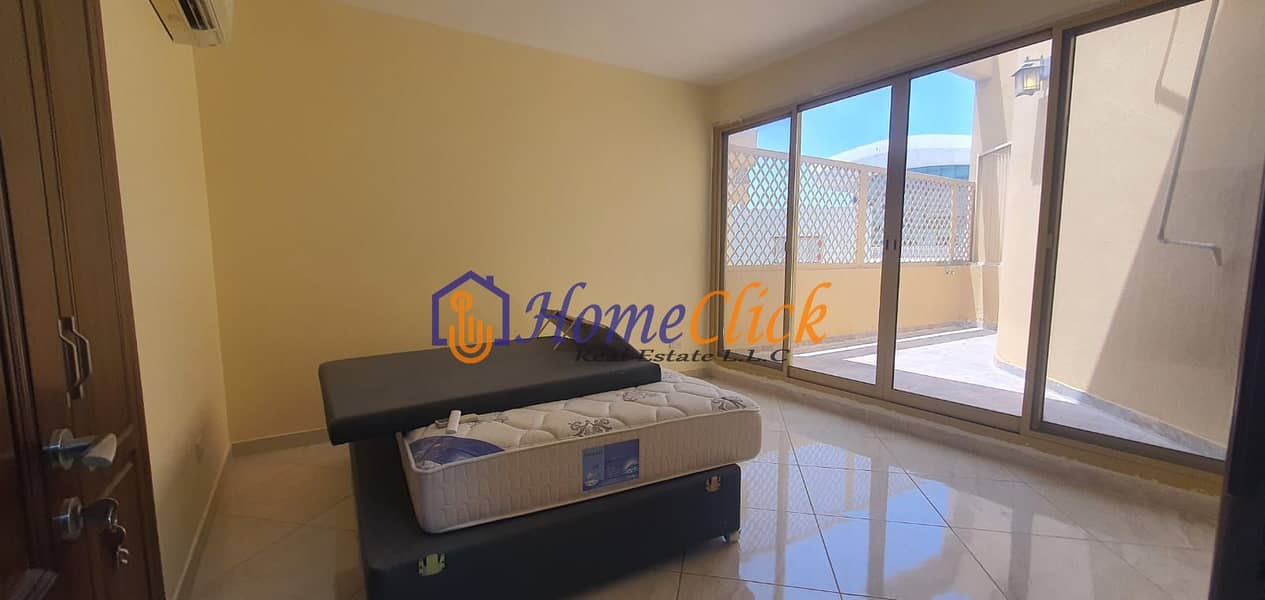 14 0ea8de5e-cdad-4c14-87b2-44d195cded39. jpg
