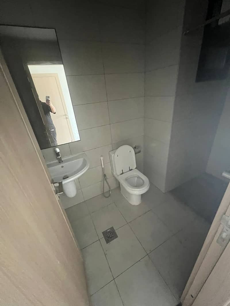 15 d7ac7381-6bdb-493e-833e-08dc9ffdf194. jpg