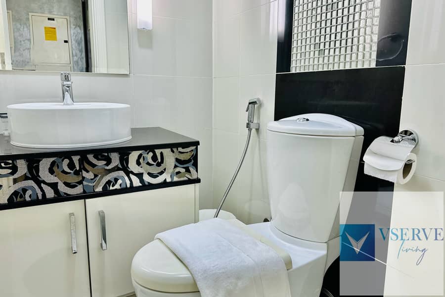 14 washroom3. jpg