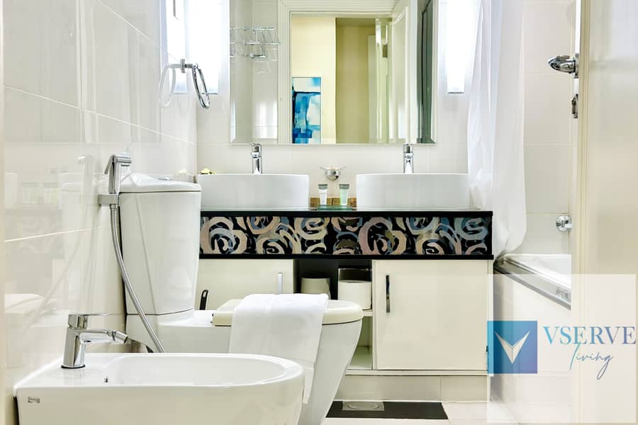 14 washroom1. jpg