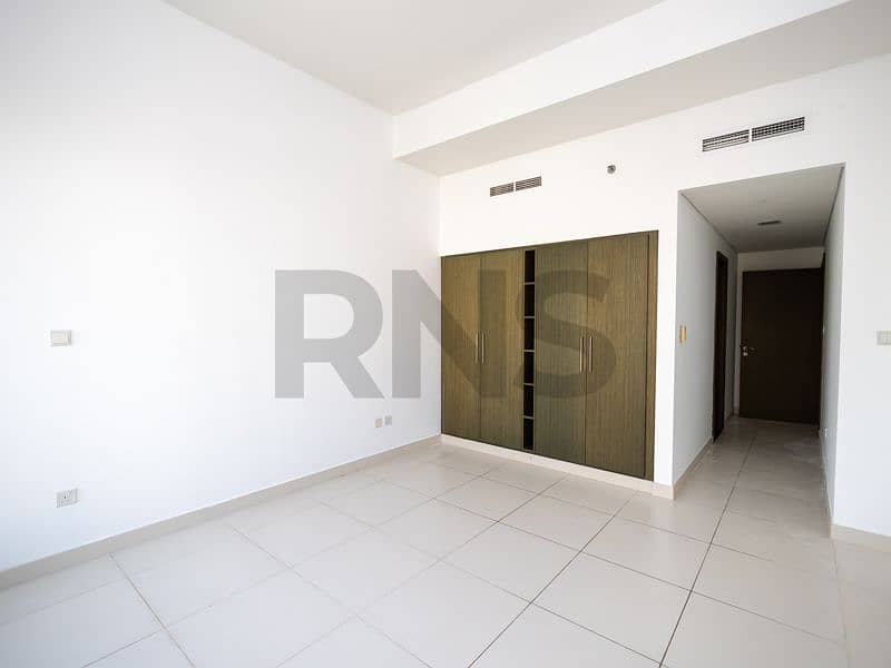 5 lofts tower aprt 3002 (2). jpg