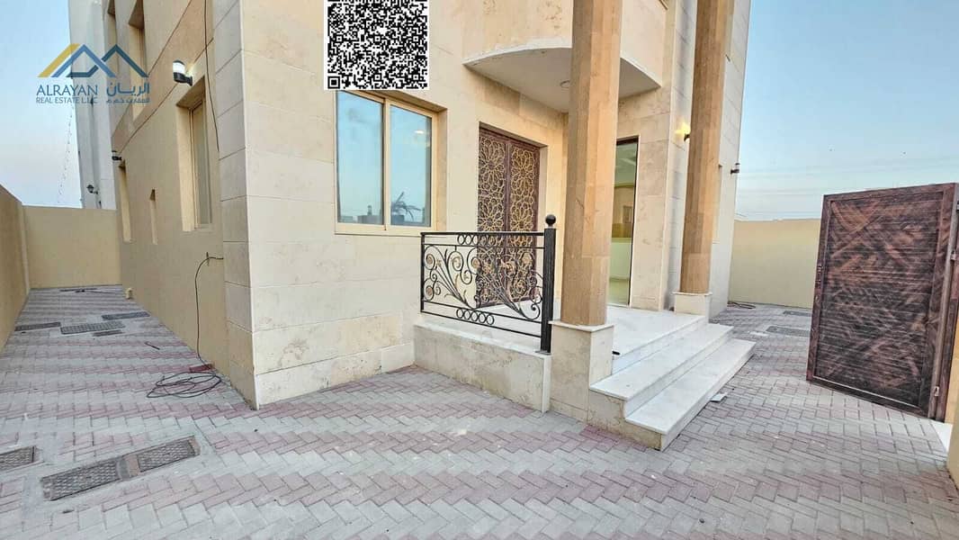 3 eed2d323-b2ea-42ee-8321-325af07fa34f. jpg